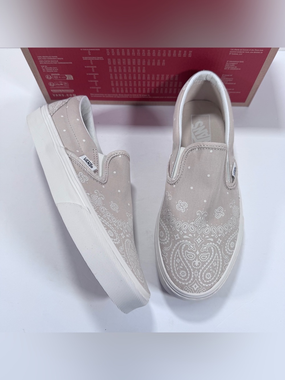 Vans Classic Slip-On Bandana Oatmeal White Sneakers Women 9 Men 7.5